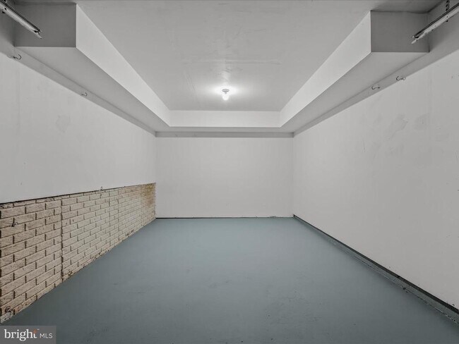 Foto del edificio - 316 E 5th Ave