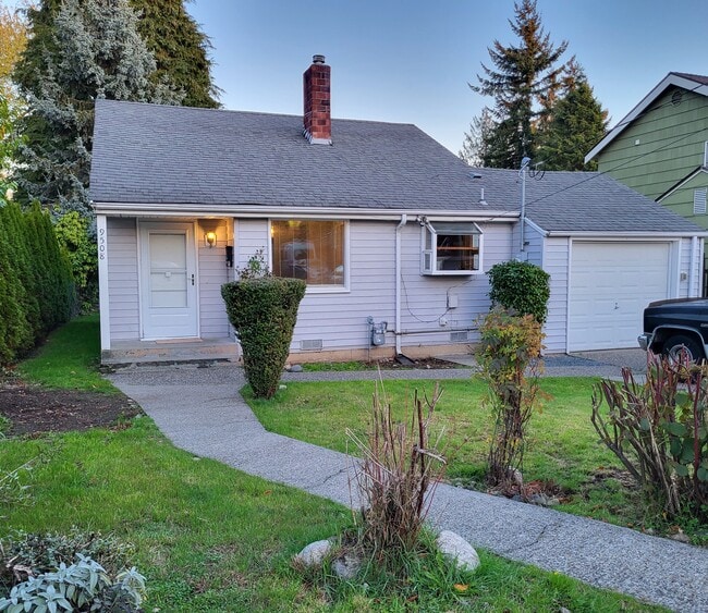Photo - 9508 Wallingford Ave N House