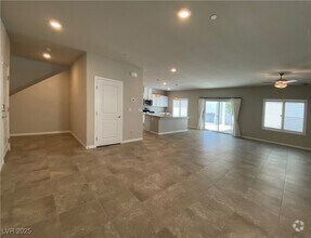 Building Photo - 483 Welpman Way