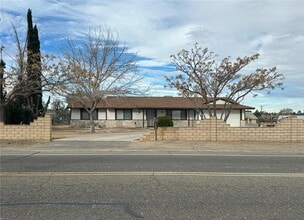 Building Photo - 9470 Peach Ave