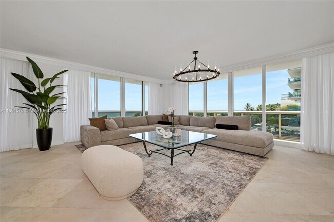 Foto del edificio - 9559 Collins Ave