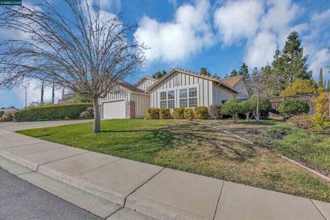 Building Photo - 4719 Golden Bear Dr