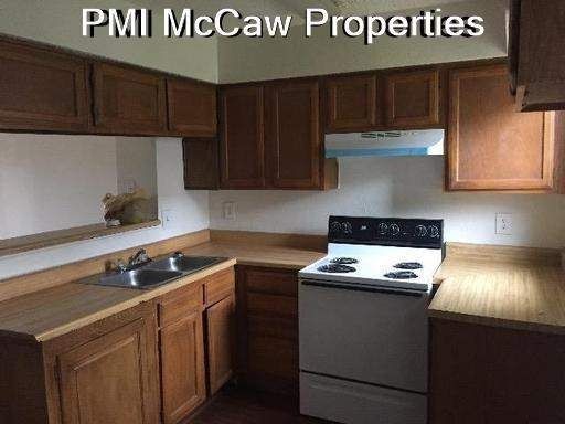 Building Photo - AFFORDABLE  BEAUTIFUL TOWN HOME IN DALLAS