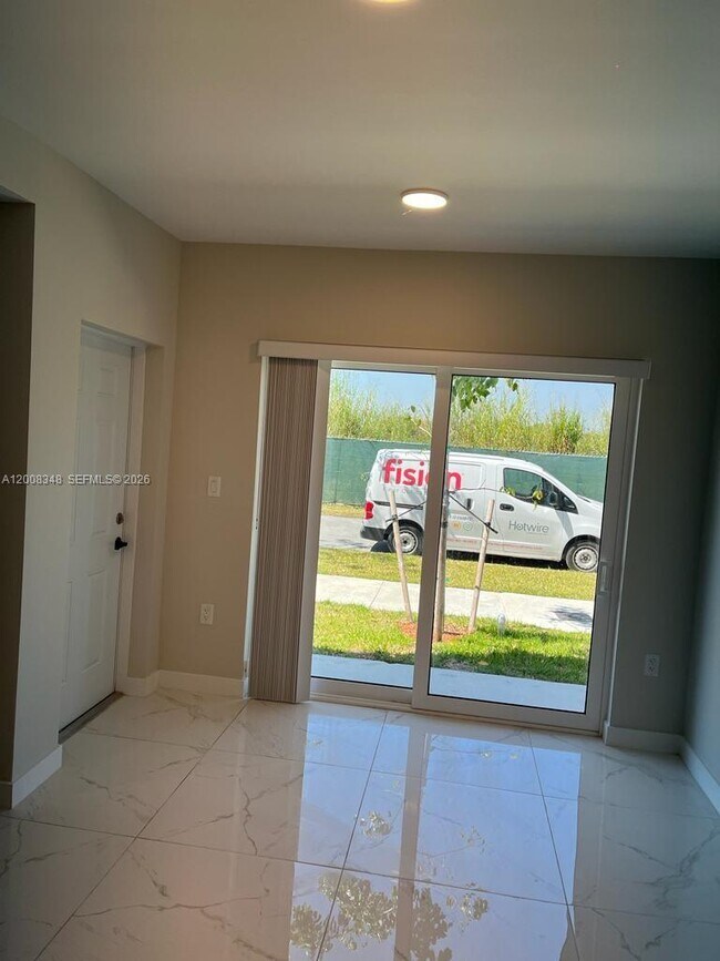 Foto del edificio - 25707 SW 144th Ave