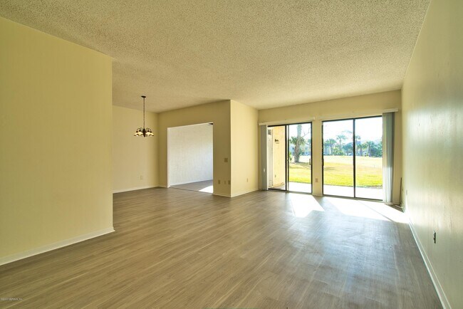 Foto del edificio - 91 Tifton Way N