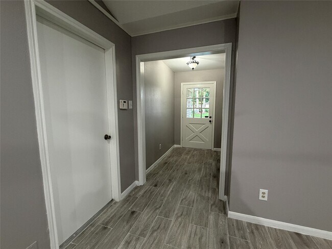 Foto del edificio - 3815 Avenue R