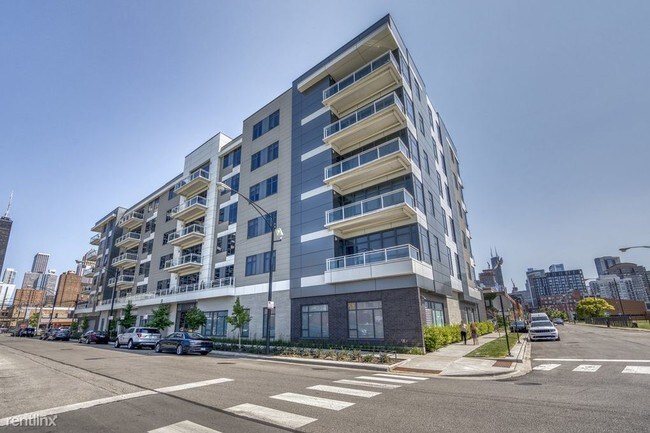 Foto del edificio - 367 W Locust St