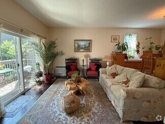 Building Photo - 4654 Lower Dr