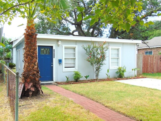 Building Photo - 5113 Avenue O 1/2