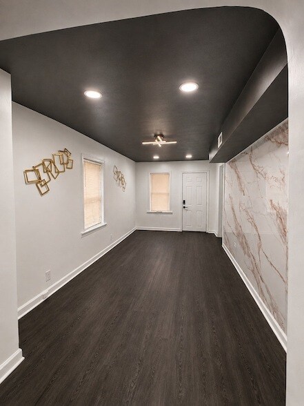 Foto del edificio - 10327 S Calhoun Ave