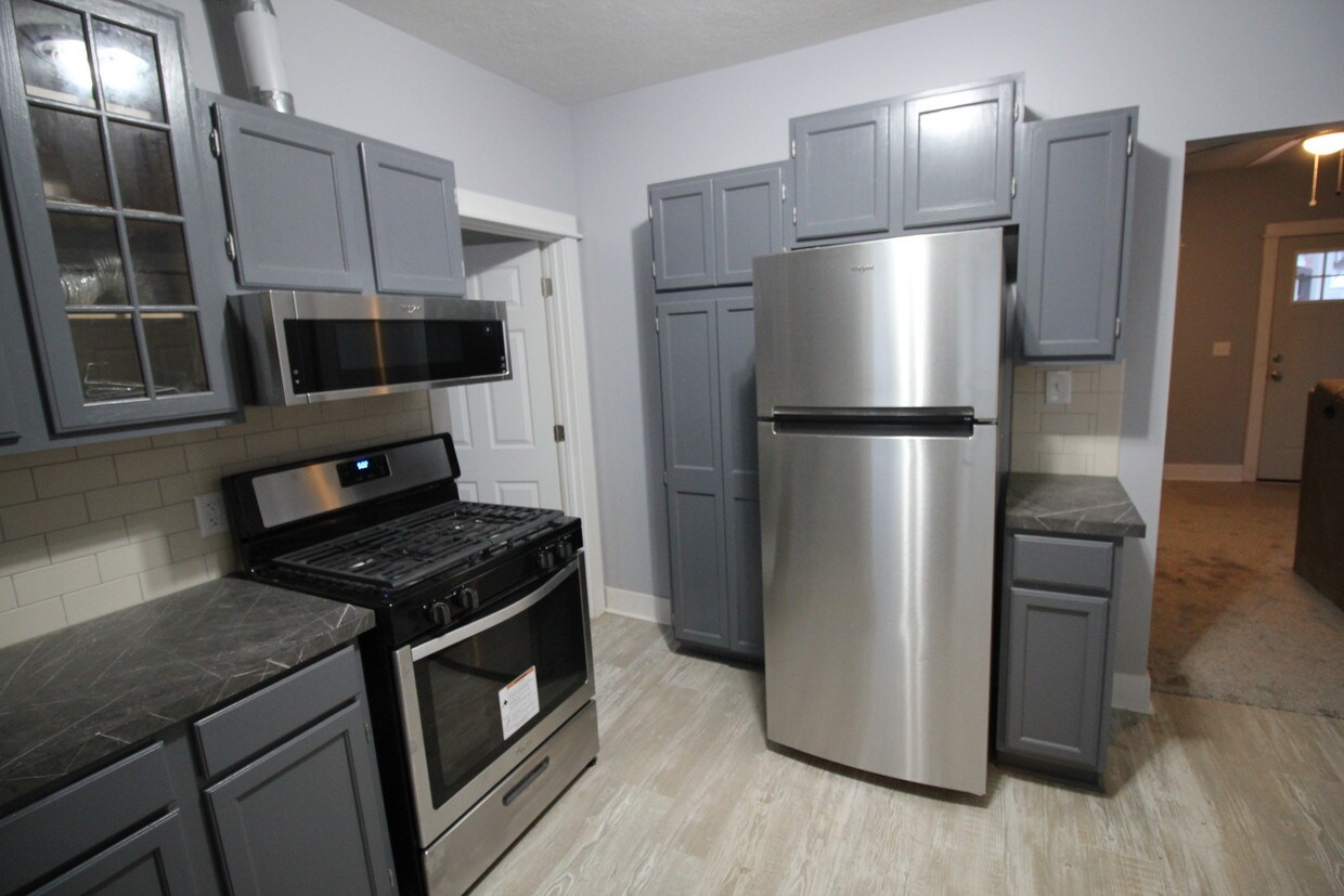 Foto principal - 620 Pine Ave NW