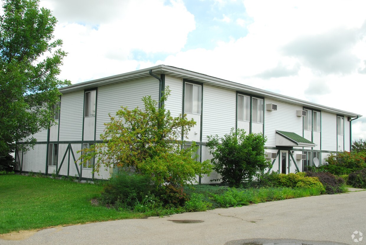 Building Photo - 2912 Carrousel Ln