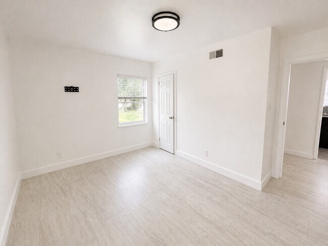Foto del edificio - 1400 Audubon Rd