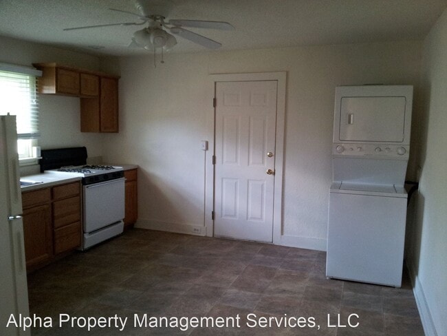 Building Photo - 2 br, 1 bath House - 320 Marshall