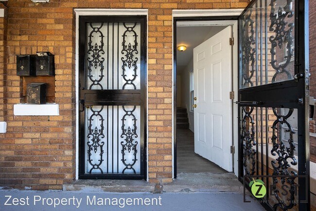 Foto del edificio - 1 br, 1 bath Apartment - 3783 Tyler St 378...