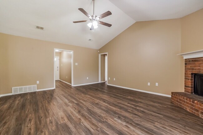 Foto del edificio - 10674 Oak Leaf Dr
