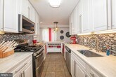 Primary Photo - 1650 Oakwood Dr