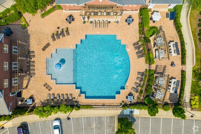 Foto aérea - Marshall Springs at Gayton West