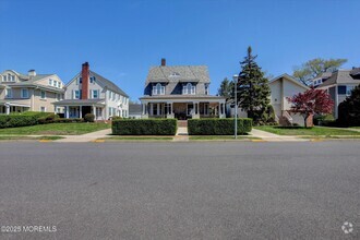 Building Photo - 307 Spier Ave