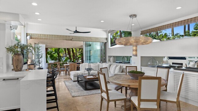 Building Photo - 2625 Camino Del Mar