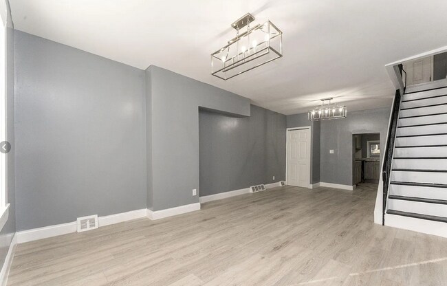 Foto del edificio - Modern Rowhome with Outdoor Deck