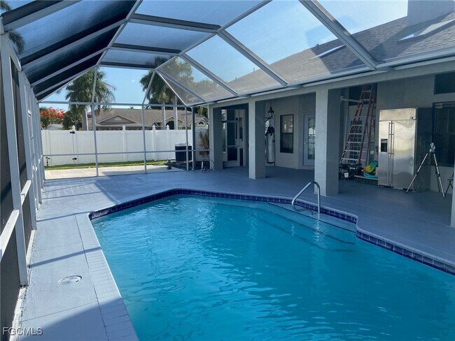 Foto del edificio - 8860 Banyan Cove Cir
