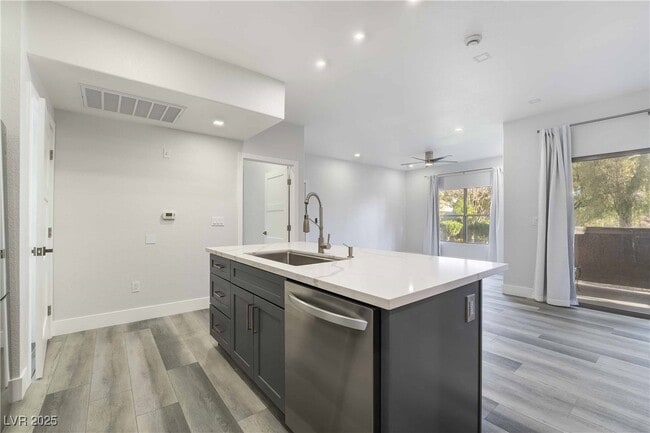 Building Photo - 45 Maleena Mesa St