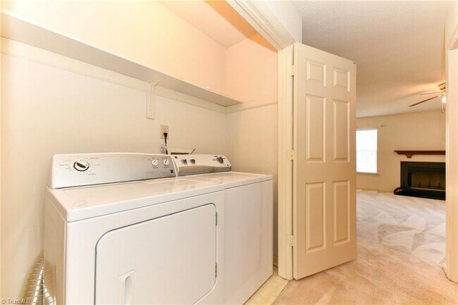Building Photo - 4212 Edith Ln
