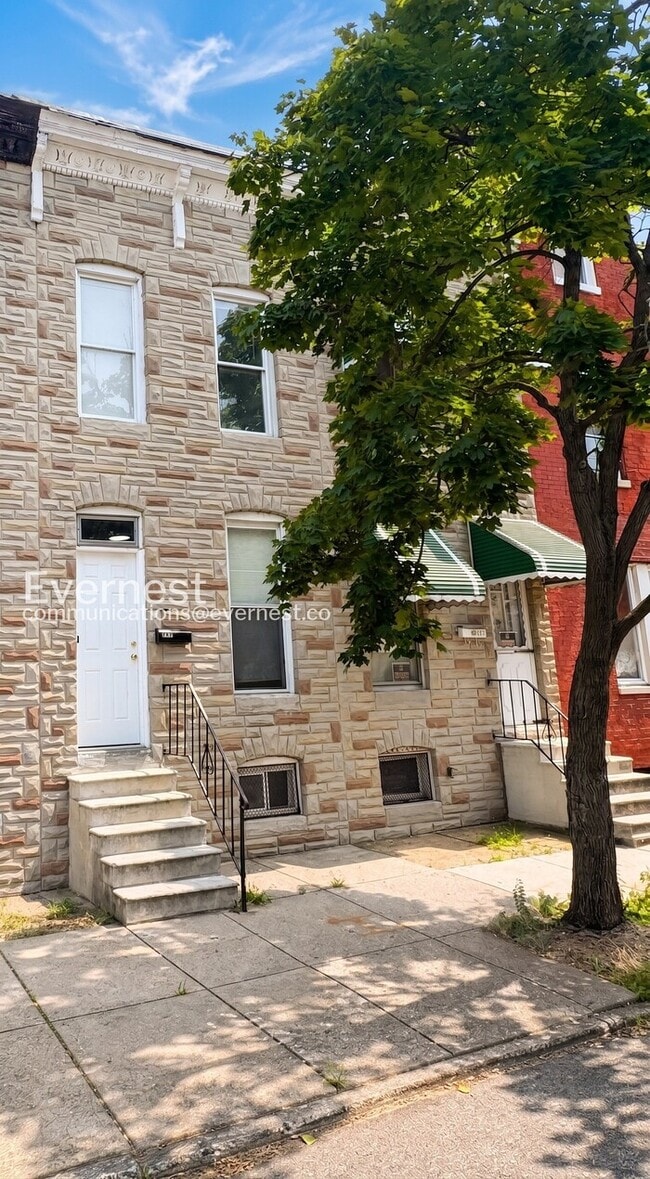 Building Photo - 343 S Bentalou St