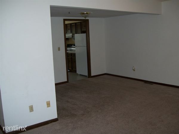 Foto del edificio - 614 N Main St