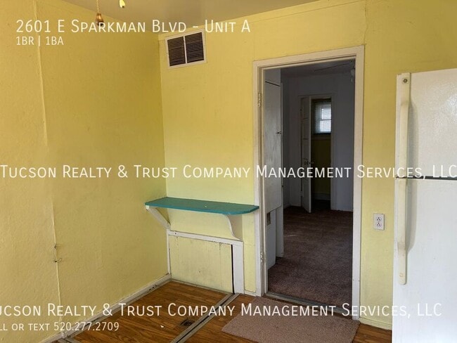 Building Photo - 2601 N Sparkman Blvd