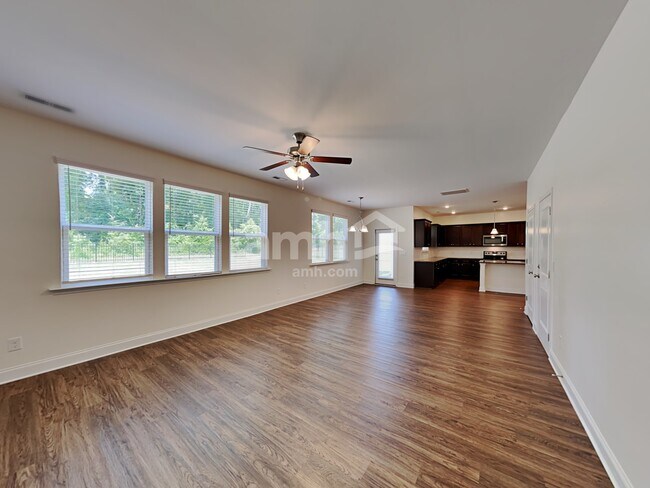 Building Photo - 142 Gregory Drive
