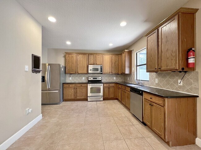 Foto del edificio - 2532 Glenridge Cir