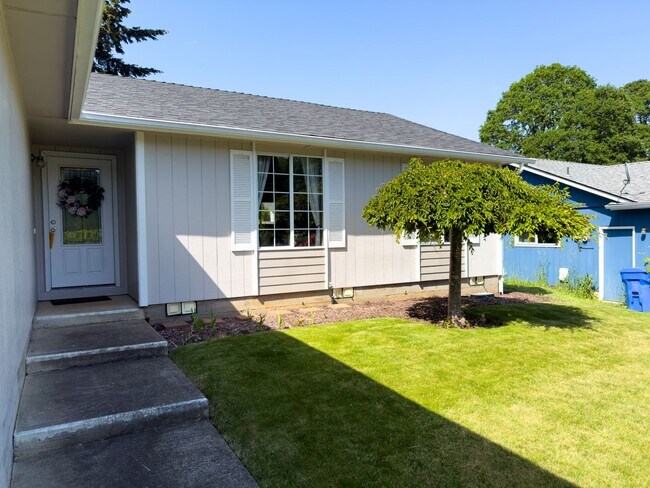 Foto del edificio - South Salem 3 bed, 2 bath home with yard i...