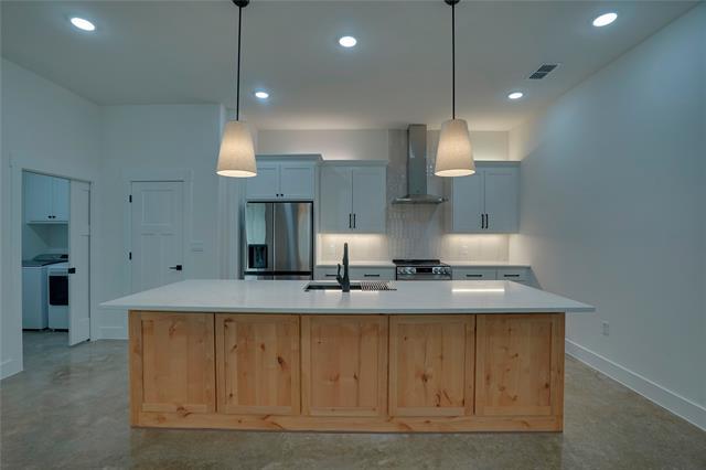 Building Photo - 102 Cardinal Wds