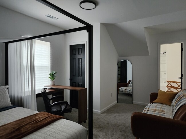 Photo - 94 Hampton Roads Ave House