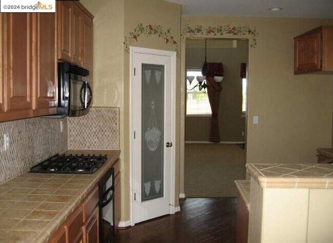 Building Photo - 4324 Cummings Ln