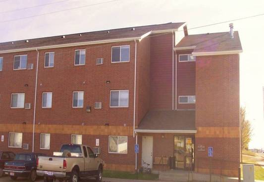 Building Photo - Evergreen Apartments