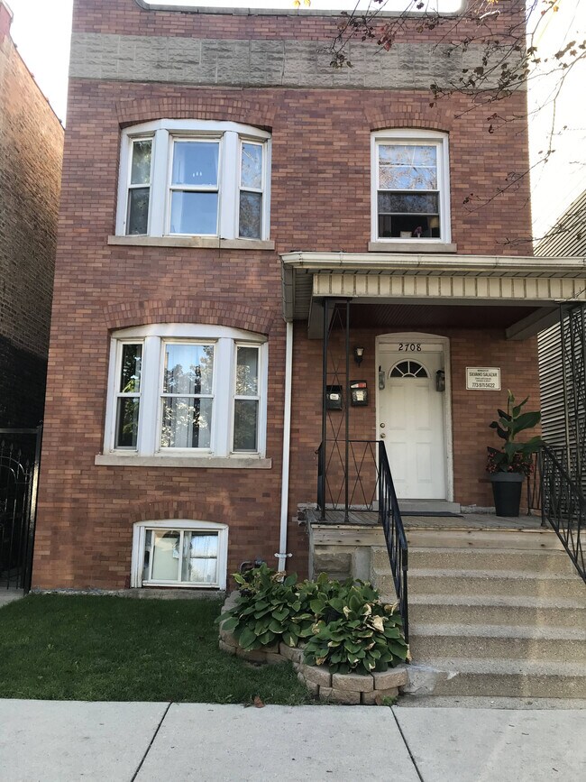 Foto del edificio - 2708 N Artesian Ave