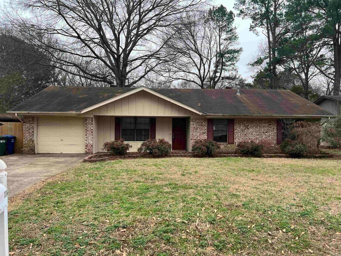 Primary Photo - 25 Hawthorne Dr