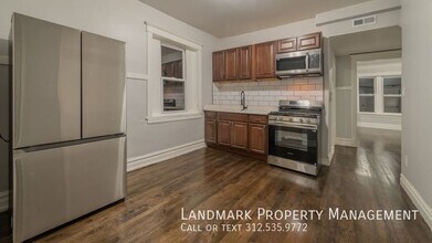 Building Photo - 1843 W 54th St
