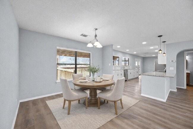 Foto del edificio - 2928 Donnell Dr