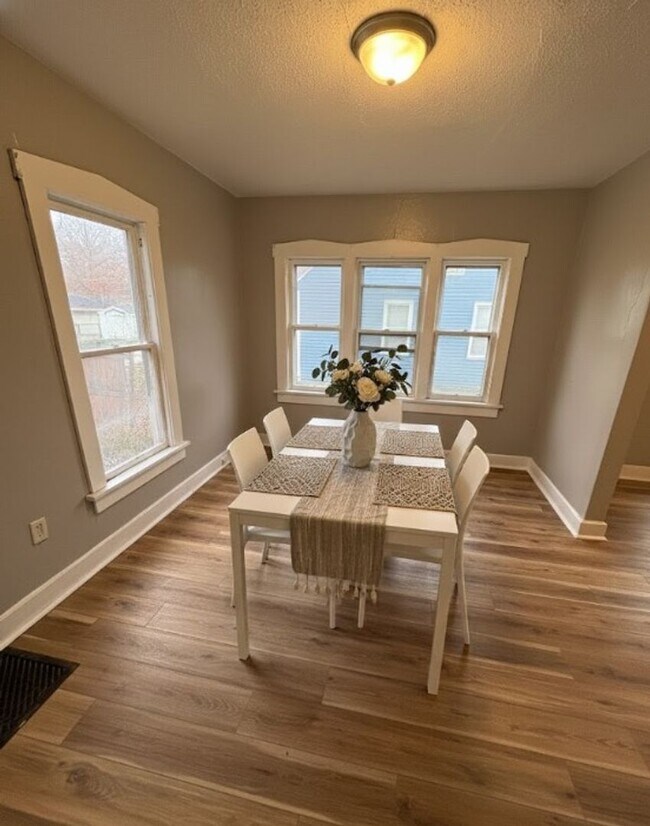 Building Photo - 1214 Englewood Ave