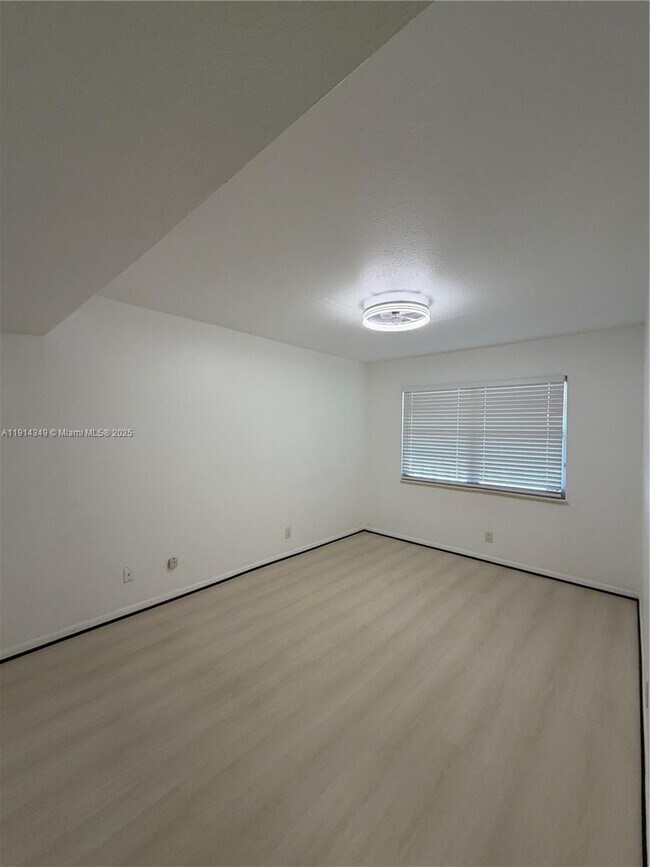 Foto del edificio - 125 SW 1st Ave