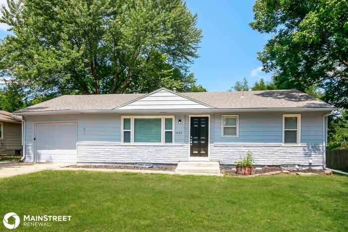 Foto principal - 1405 Country Club Drive, Pleasant Hill, MO...
