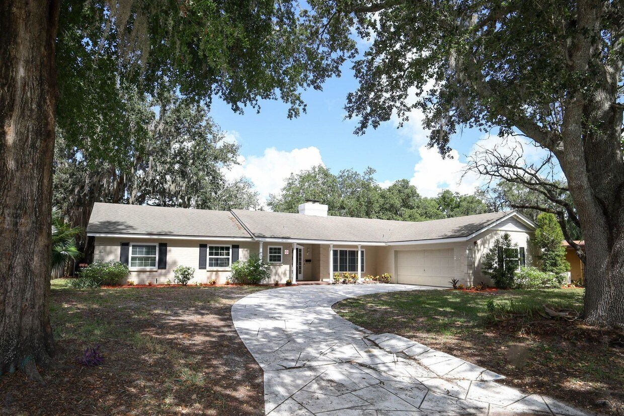 Spacious 4/2 in Maitland's English Estates! - Spacious 4/2 in Maitland's English Estates!