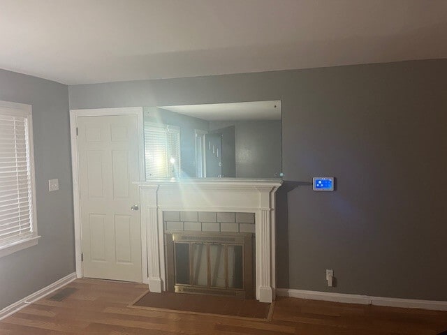 Livingroom - 653 Camp Cir