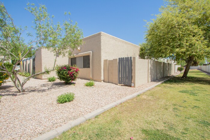 Primary Photo - 2429 E 7TH ST, TEMPE AZ