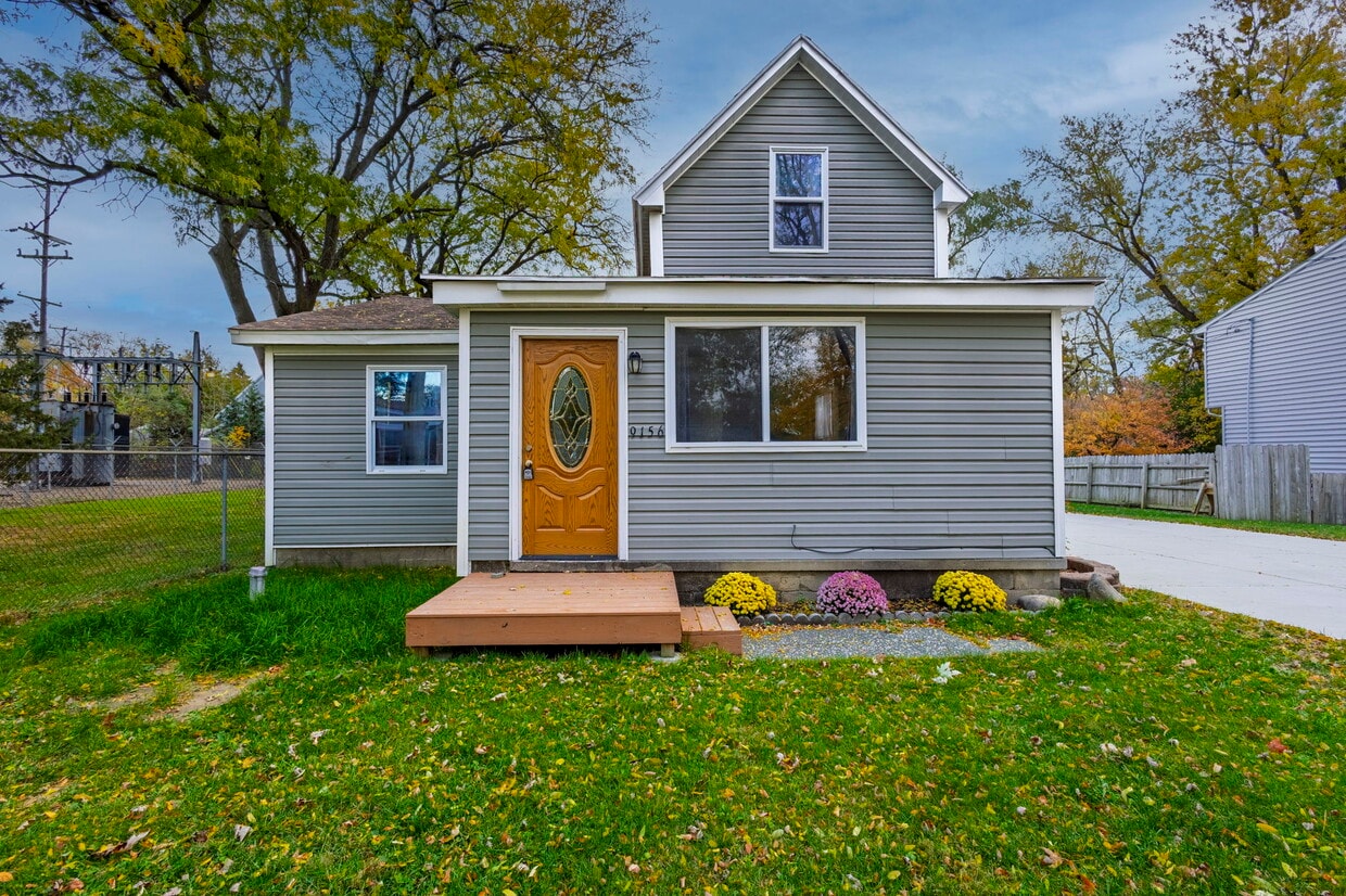 Foto principal - 9156 Elizabeth St