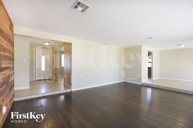Foto del edificio - 3722 W Griswold Rd